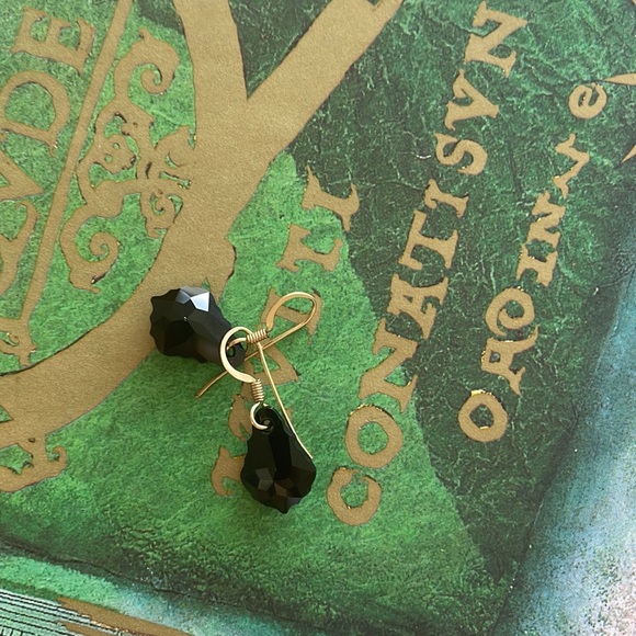Onyx earrings - Picture 3 of 3